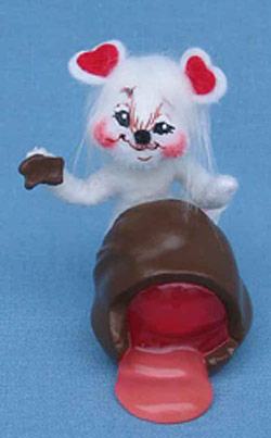 Annalee 3" Mouse with Chocolate Covered Cherry - Mint - 029605