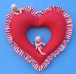 Annalee 15" Cupid's Heart Mobile - Mint / Near Mint - 033197
