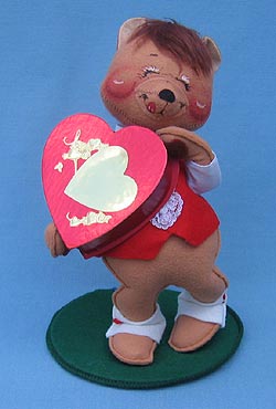 Annalee 10" Lover Boy Bear Holding Heart - Mint - 035696xxt