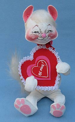 Annalee 18" Valentine Cat with Be Mine Heart - Mint / Near Mint - 038085xx