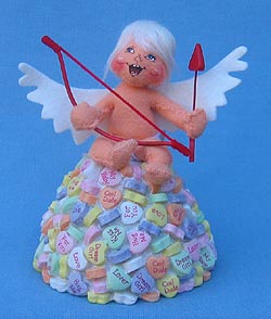 Annalee 5" All My Hearts Cupid on Pile of Conversation Hearts - Mint / Near Mint- 038703