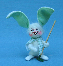 Annalee 3" Bunny with Rake - Mint - 050203