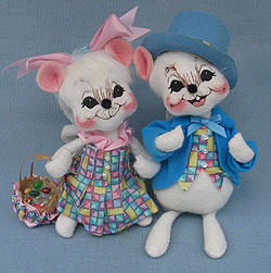 Annalee 6" Spring Boy & Girl Mouse - Very Good - 0850-085104a