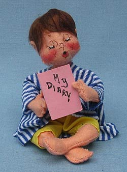 Annalee 7" Boy Reading Diary - Mint - Prototype - 150394