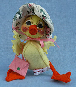 Annalee 5" E.P. Girl Duckling with Purse - Mint - 150593