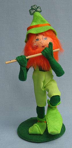 Annalee 9" Irish Whistle Leprechaun with Flute 2013 - Mint - 151213