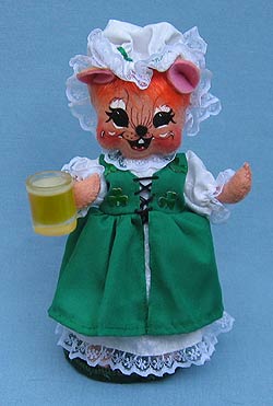 Annalee 8" Irish Pub Girl Mouse with Mug of Beer - Mint - 151609
