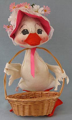 Annalee 12" E.P. Duck with Basket - Excellent - 155585a Annalee 12" E.P. Duck with Basket - Excellent - 155585a