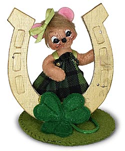 Annalee 3" Horseshoe Girl Mouse 2023 - Mint - 160123