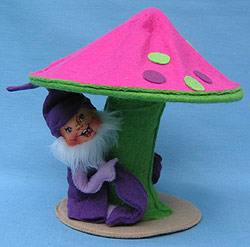 Annalee 7" Gnome with Mushroom - Mint / Near Mint - 168091