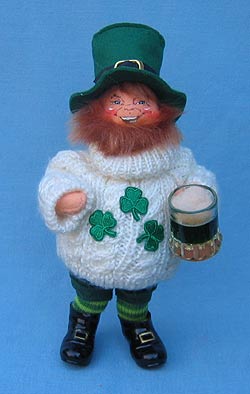 Annalee 10" Irish Pub Patron Leprechaun with Beer Mug - Mint - 169204