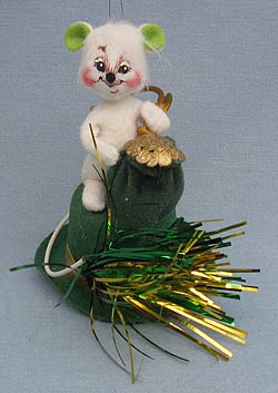 Annalee 3" Lucky Irish Mouse on Hat Ornament with Sack of Coins - Mint - 170403ox