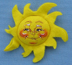 Annalee 3" Sunshine Pin/ Magnet - Mint - 181102ox Annalee 3" Sunshine Pin/ Magnet - Mint - 181102ox