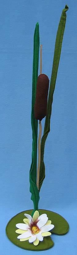 Annalee 26" Country Cattail - Mint / Near Mint - 184396