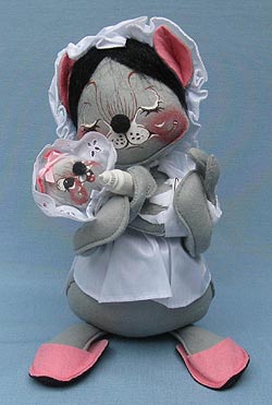 Annalee 12" Mother Mouse with Baby - Mint - Signed - 196487s