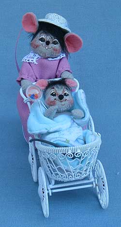 Annalee 4" Mom Mouse with Baby in Carriage - Mint - Prototype - 196603p
