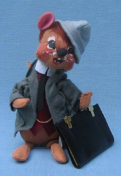 Annalee 7" Business Man Mouse with Briefcase - Mint / Near Mint - 200289