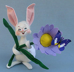 Annalee 6" Bunny with Purple Daisy & Butterfly 2015 - Mint - 200915