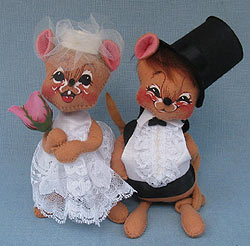 Annalee 7" Bride & Groom Mice - Mint - 2055-206594