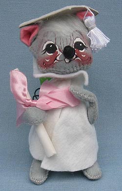 Annalee 7" Graduation Mouse in White - Mint / Near Mint - 209580ox