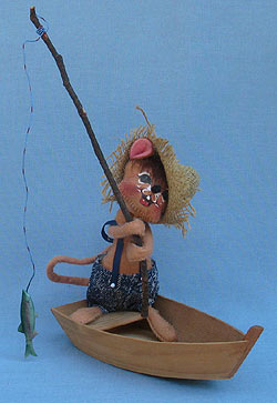 Annalee 7" Fishing Mouse in Wooden Boat - Mint - 229292