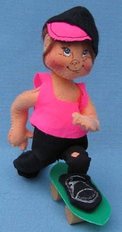 Annalee 7" Skateboard Kid - Mint / Near Mint - 233092ox Annalee 7" Skateboard Kid - Mint / Near Mint - 233092ox