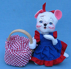Annalee 7" Patriotic Picnic Girl Mouse - Mint - 237502ooh
