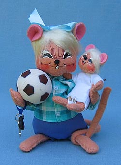 Annalee 6" Soccer Mom Mouse with Baby - Mint - 251109