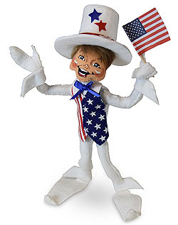 Annalee 9" White Stars & Stripes Elf with Flag 2019 - Mint - 260719