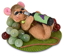 Annalee 3" Wine Guzzler Mouse 2020 - Mint - 261020
