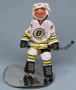Annalee 10" Bruins Hockey Player- Excellent - Signed Chuck - 261095schuck