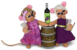 Annalee 3" Wine Friends Girl Mice 2022 - Mint - 261322