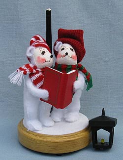 Annalee 5" Carolling Bears with Lighted Street Lamp - Excellent - 629802a