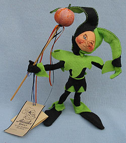 Annalee 10" Jest-A-Spookster Elf with Pumpkin - Near Mint - 299398w