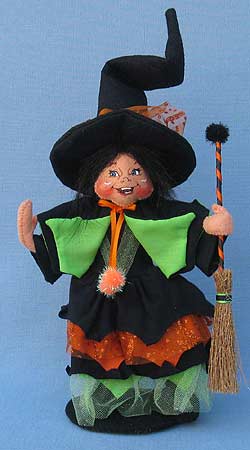 Annalee 10" Annalee Witch with Broom - Mint - 302312