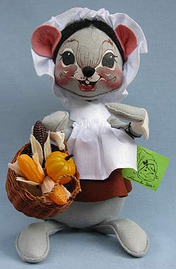 Annalee 12" Pilgrim Girl Mouse with Brown Dress - Near Mint - 307588a
