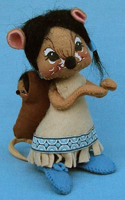 Annalee 7" Indian Girl Mouse with Papoose - Excellent - 308586oxa