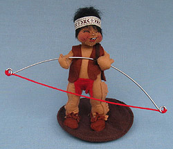 Annalee 7" Indian Boy with Bow & Arrow - Brown Base - Excellent - 315491xoa