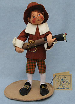 Annalee 10" Pilgrim Man with Gun & Bird- Mint - 316696ooh
