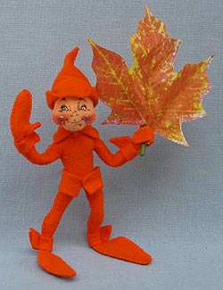 Annalee 5" Orange Fall Elf with Leaf - Mint / Near Mint - 329894