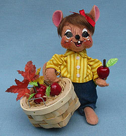 Annalee 6" Apple Picking Girl Mouse - Mint - 350810
