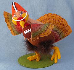 Annalee 10" Touchdown Turkey with Football 2013 - 351913 - Mint