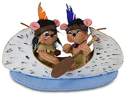 Annalee 3" Indian Boy & Girl Mouse in Canoe 2019 - Mint - 360019