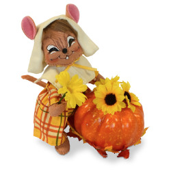 Annalee 6" Pilgrim Girl Mouse 2018 - Mint - 361018