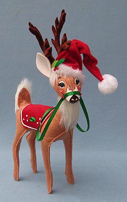 Annalee 12" Holly Berry Reindeer - Mint - 450809