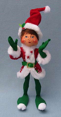 Annalee 9" Green Holly Berry Elf - Mint - 500909
