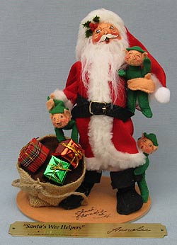 Annalee 10" Santa with Three Wee Helper Elves- Signed - Mint - 539895s