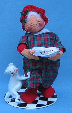 Annalee 12" Mrs Claus and Paws the Cat - Very Good - 550098xa
