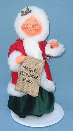 Annalee 13" Mrs Santa's Magic Feed - Mint - 580602