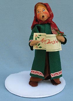 Annalee 10" Old World Caroler Woman - Mint - 725294yell